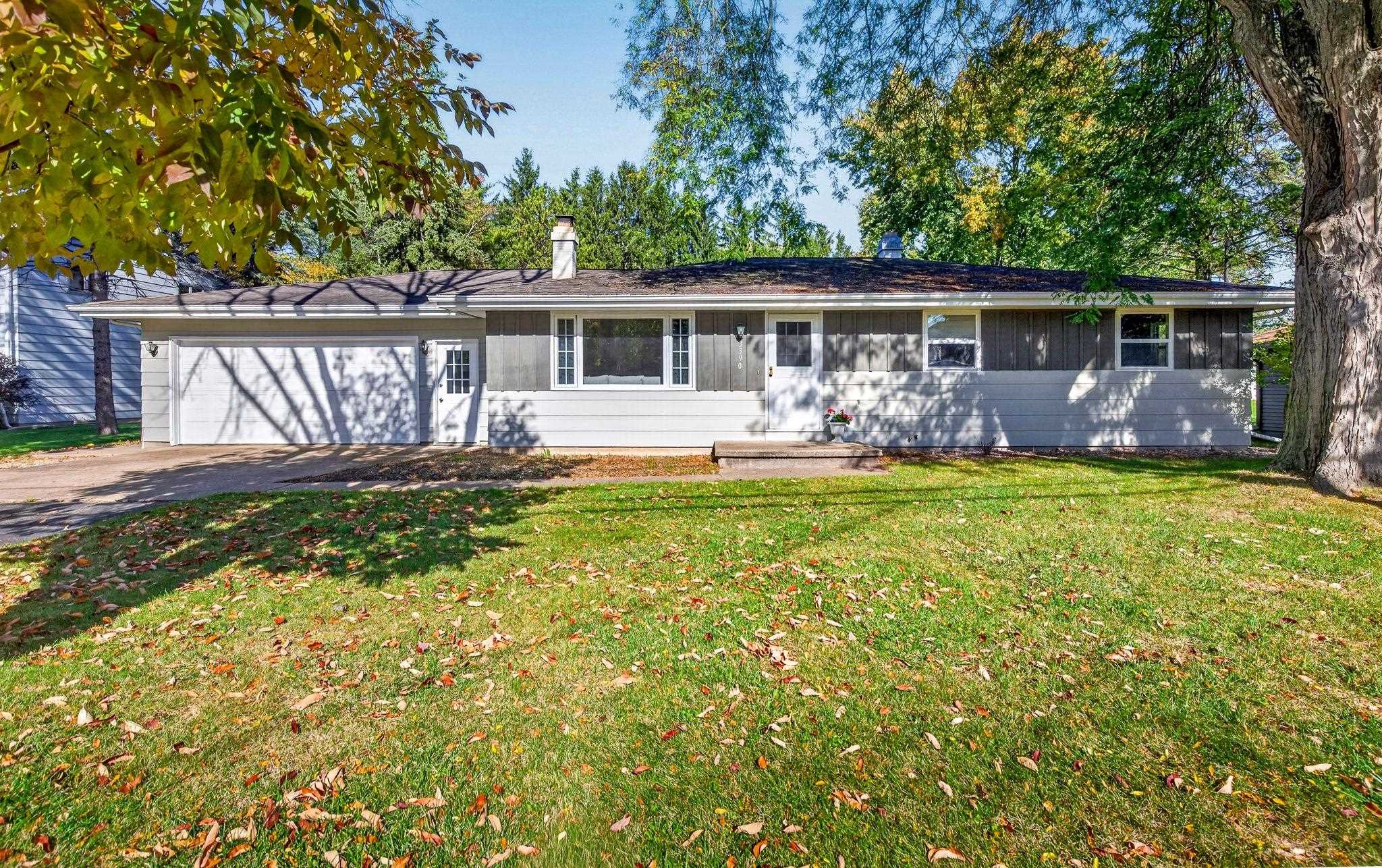 3390 W JUSTIN Street property preview photograph
