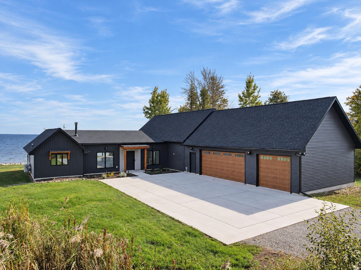 N2598 HWY M-35 property preview photograph