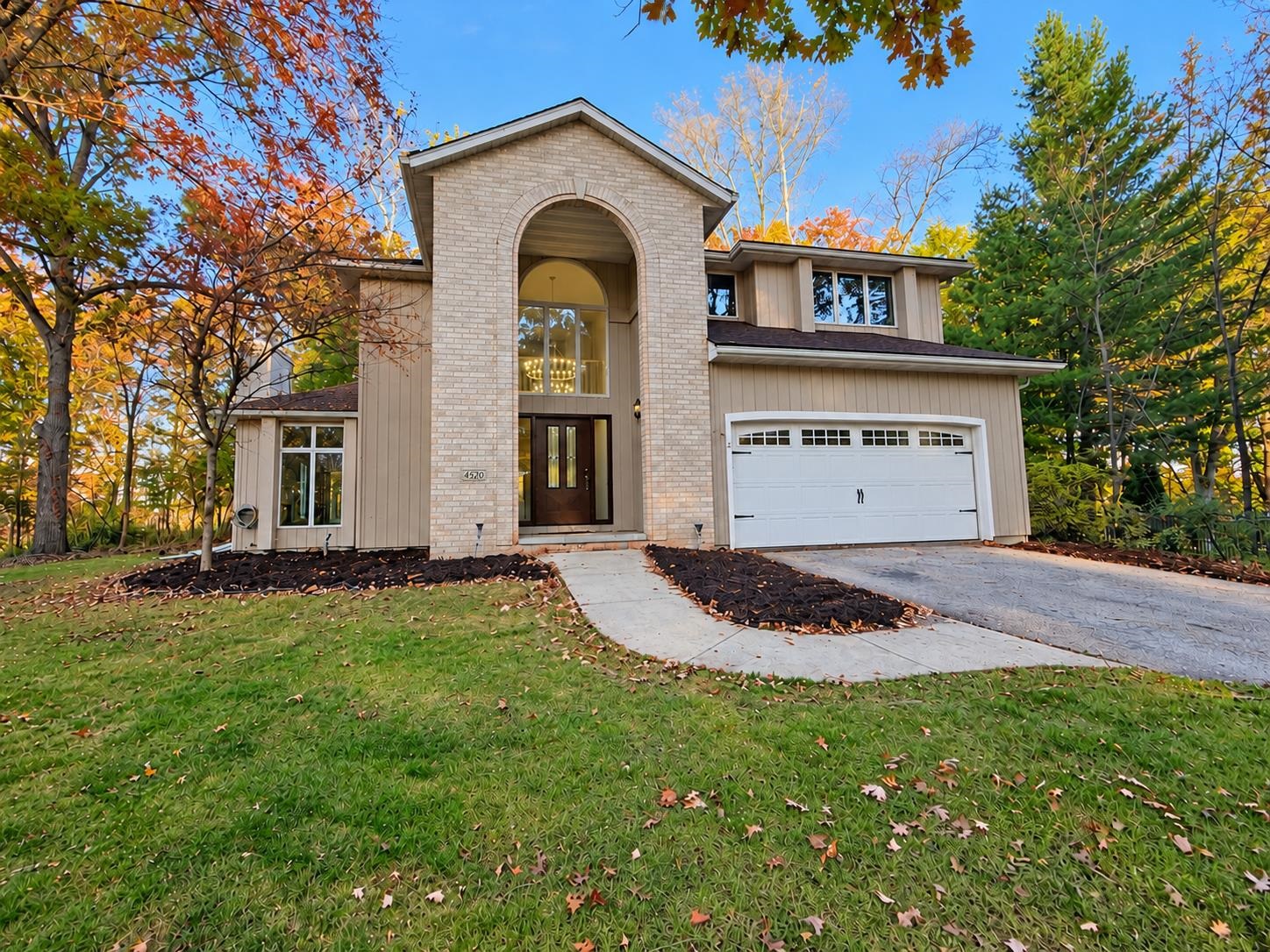 4520 CHOCTAW Trail property preview photograph