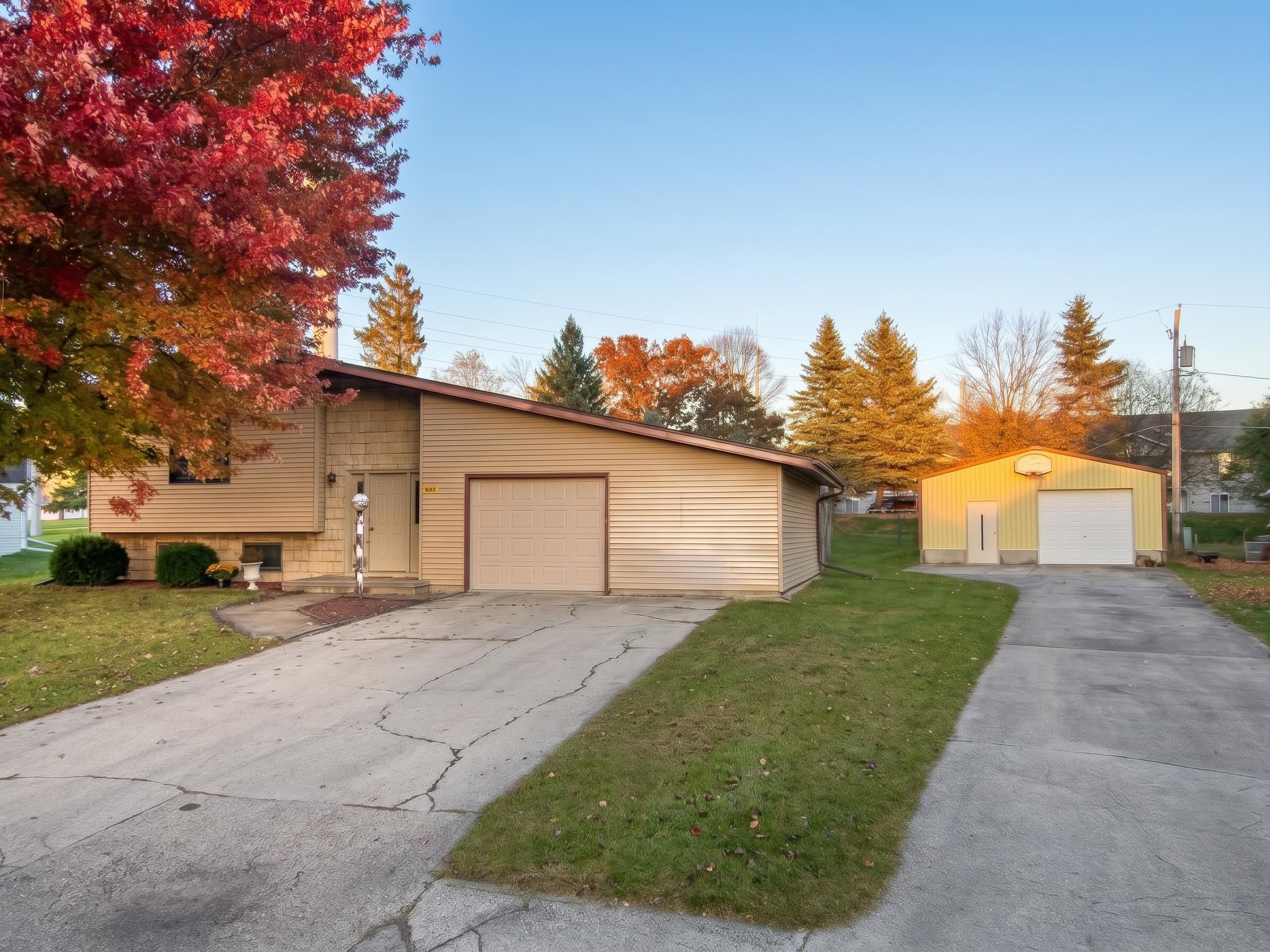 218 MACK Court property preview photograph