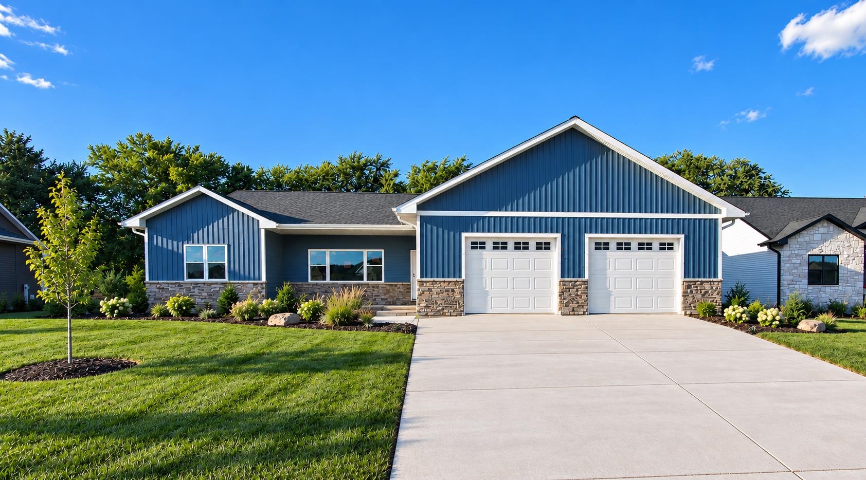 N3971 WETTERING Way property preview photograph