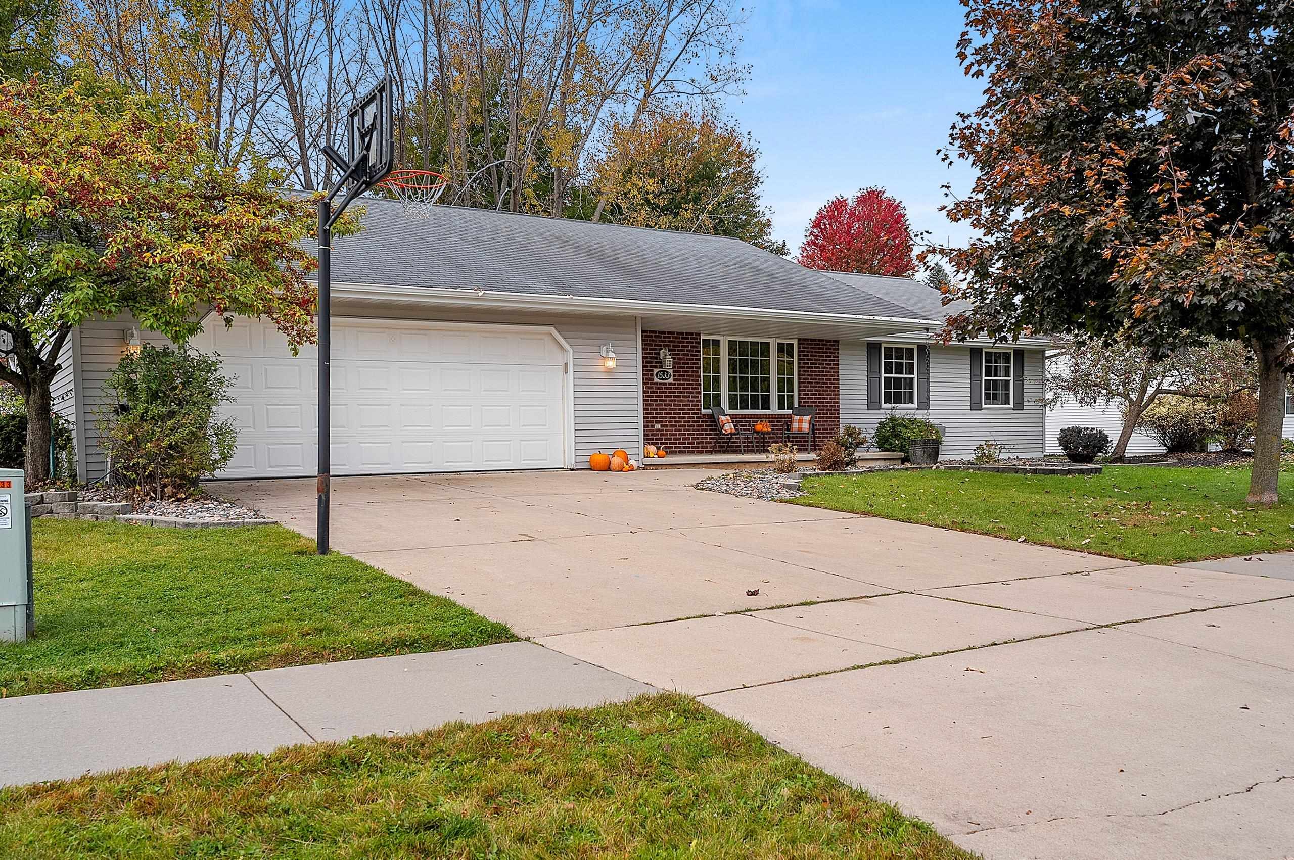 1533 ROCKWELL Road property preview photograph