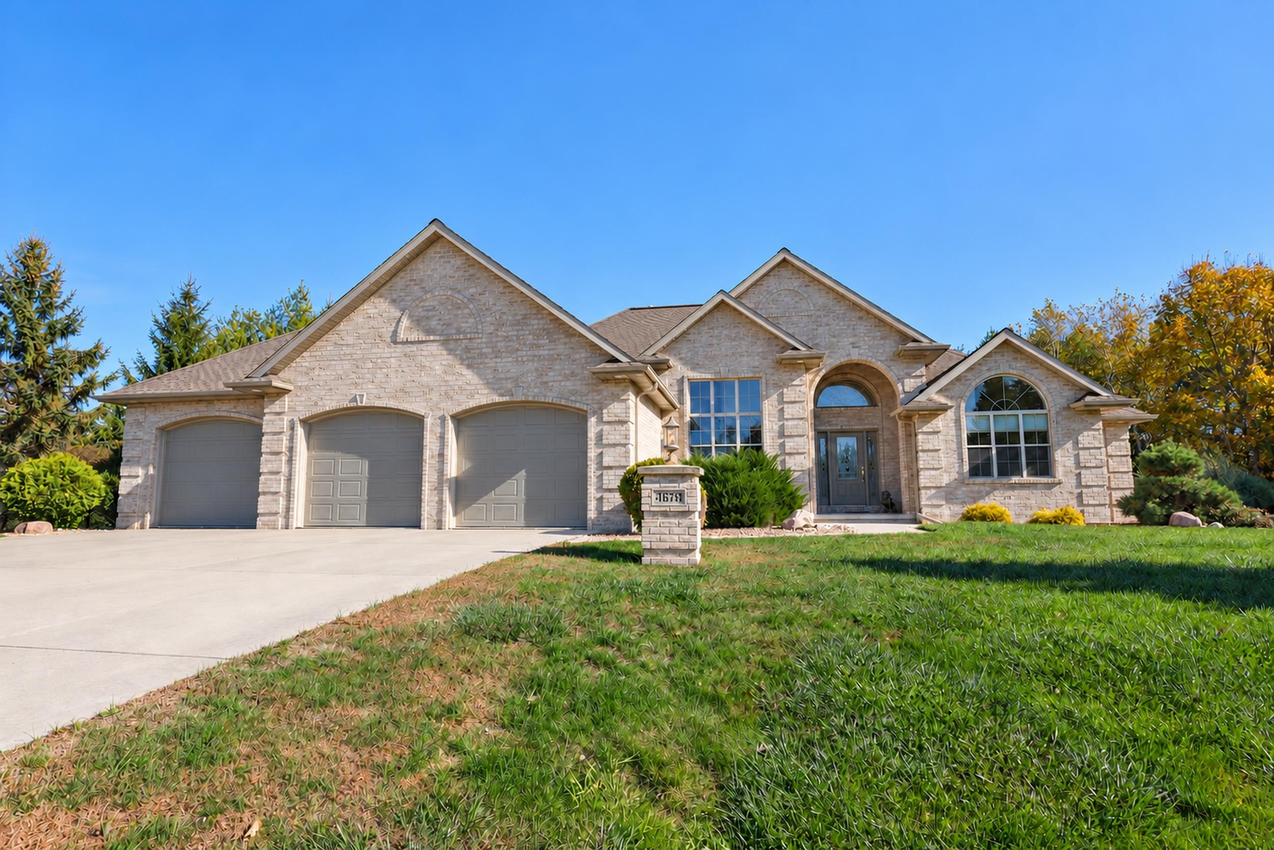 N4678 ESQUINA Court property preview photograph