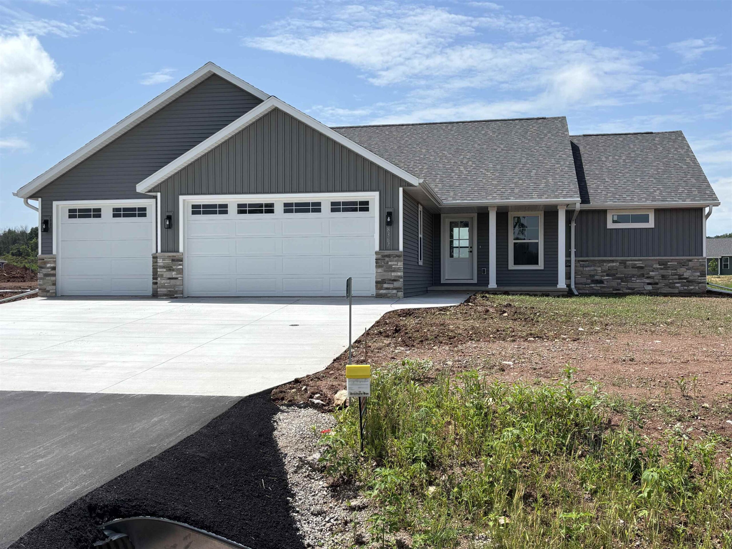 8298 ST NORBERT Drive property preview photograph