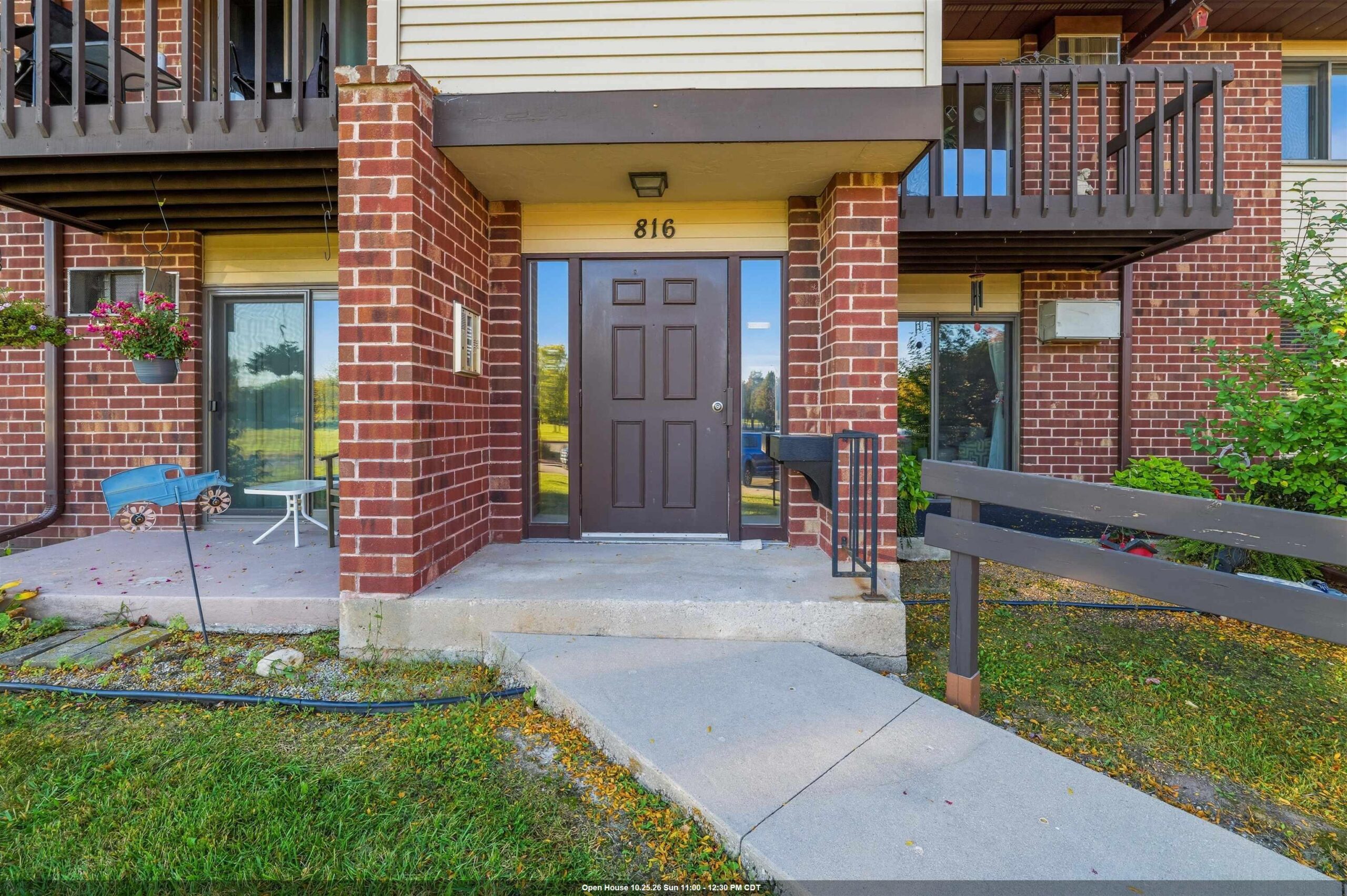 816 S PARK Avenue property preview photograph