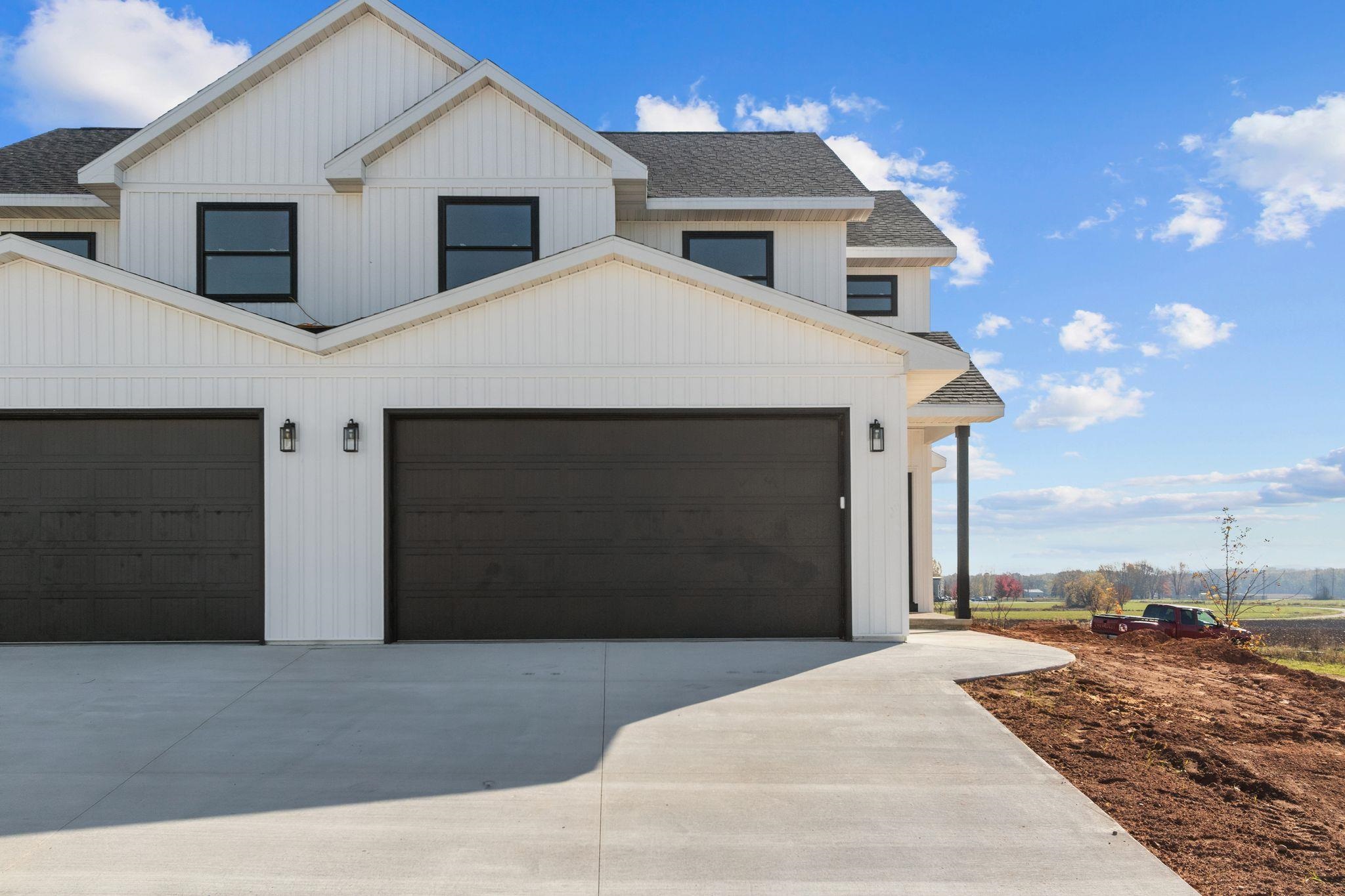2614 NORTHPOINT Drive property preview photograph