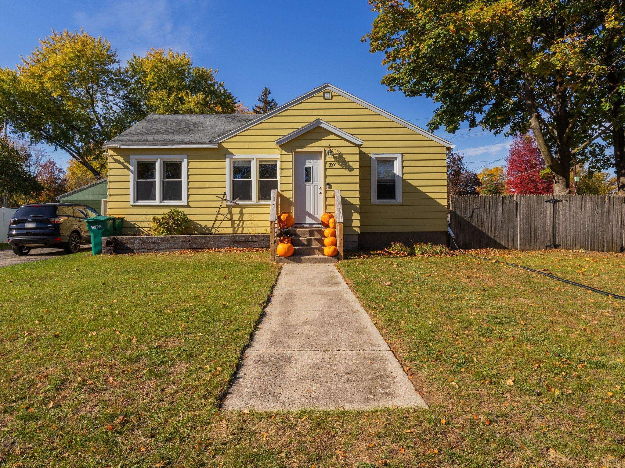 711 COOLIDGE Street property preview photograph