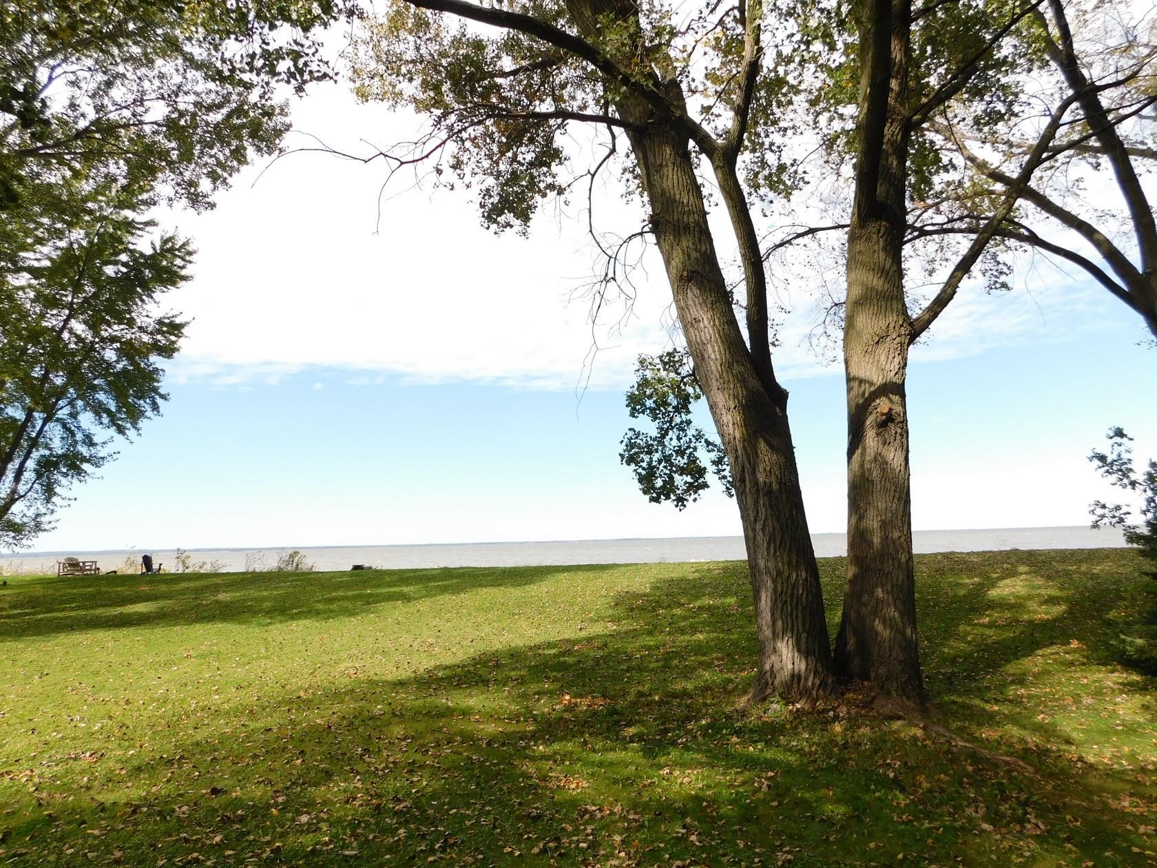 2829 EAST SHORE Drive property preview photograph