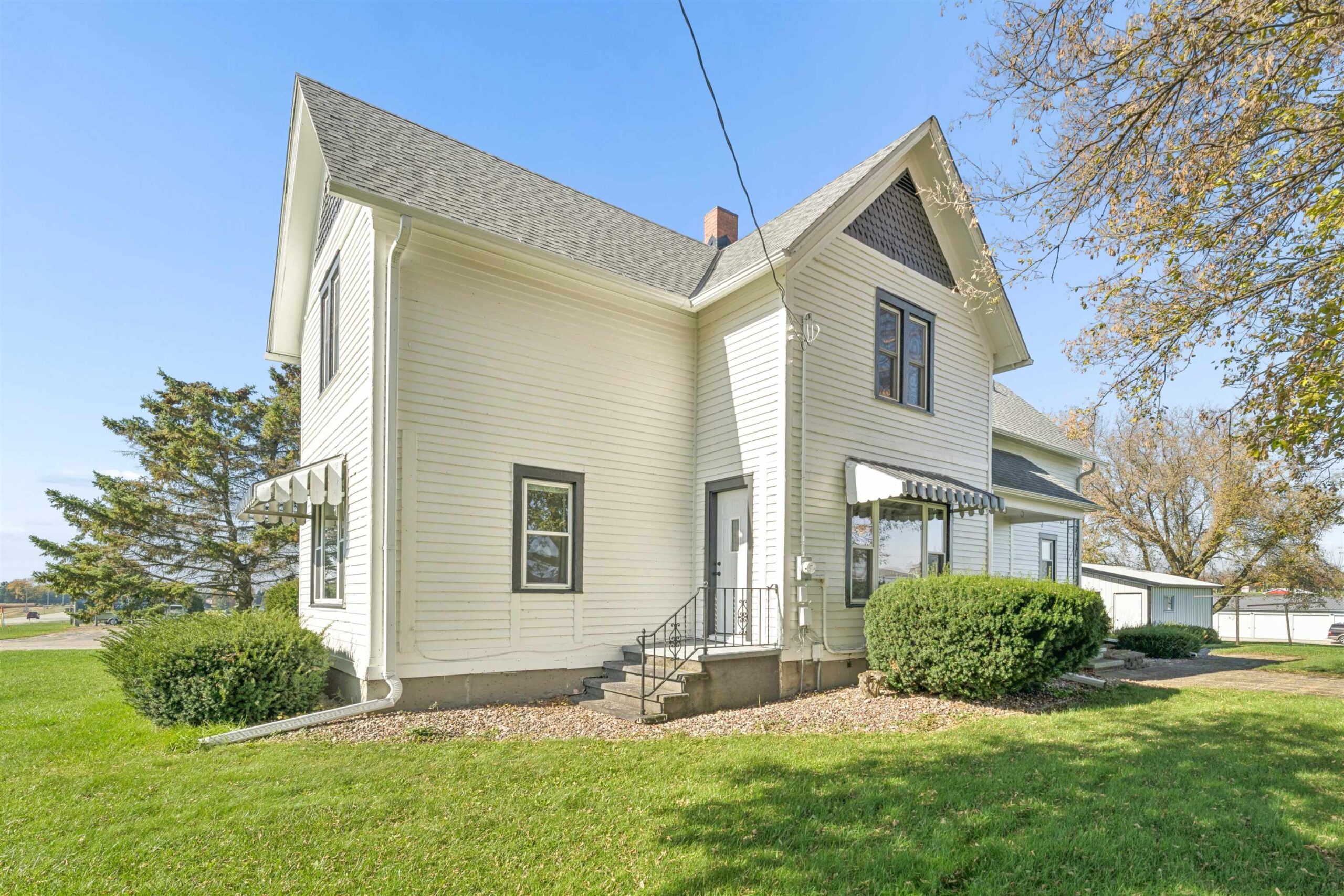 W6946 WISCONSIN Avenue property preview photograph
