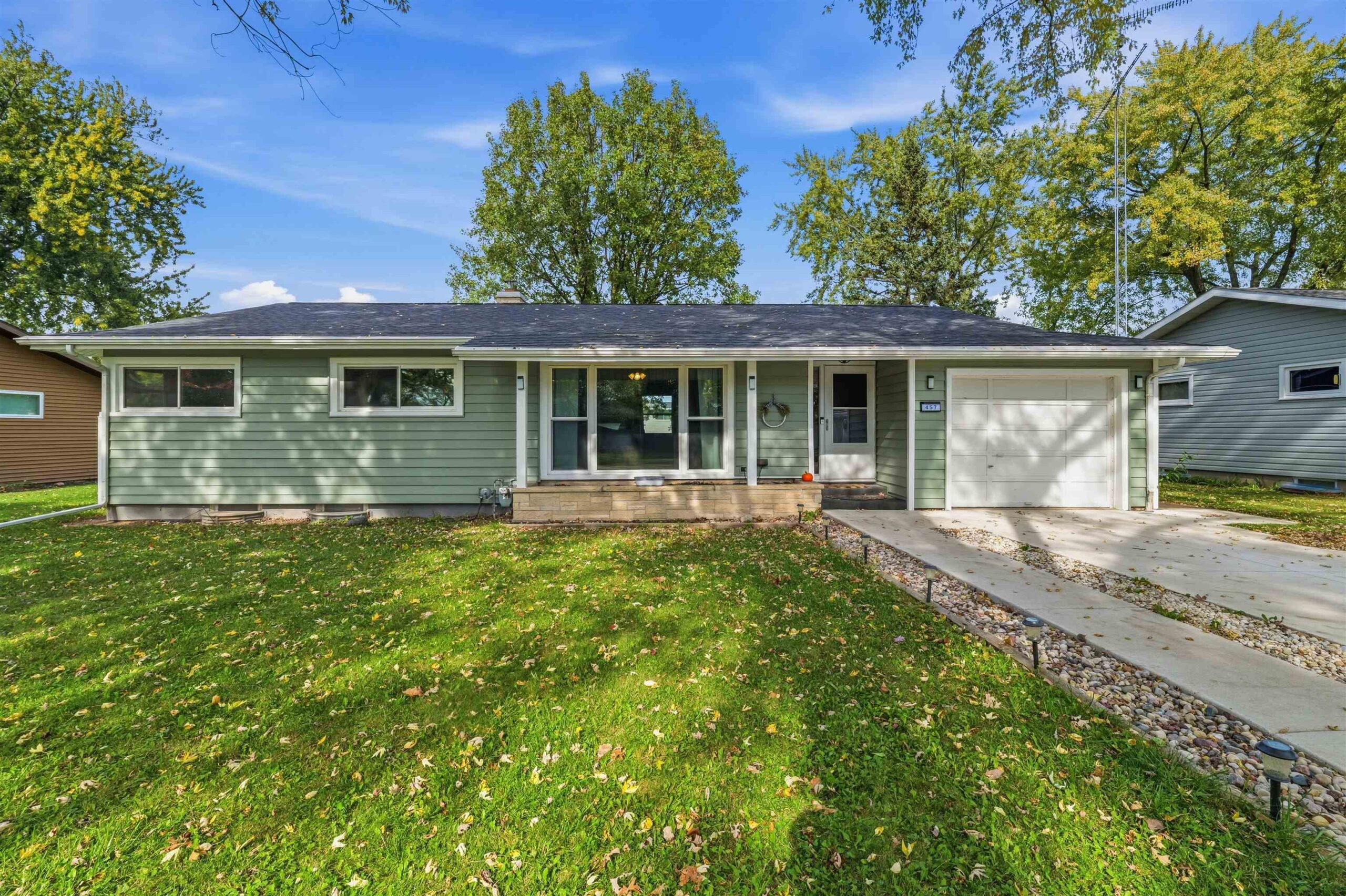 457 E MCWILLIAMS Street property preview photograph