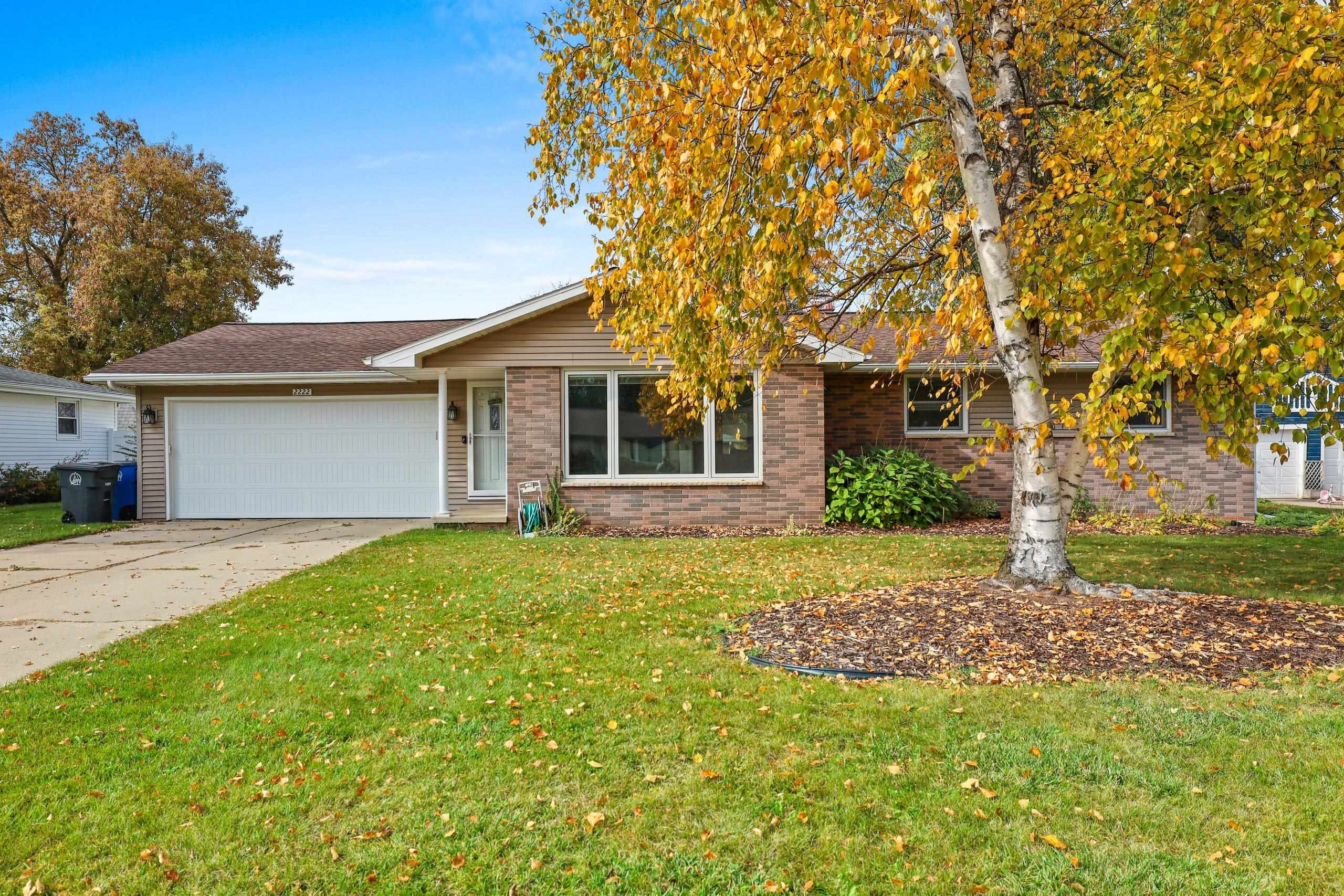 2222 BARBERRY Lane property preview photograph