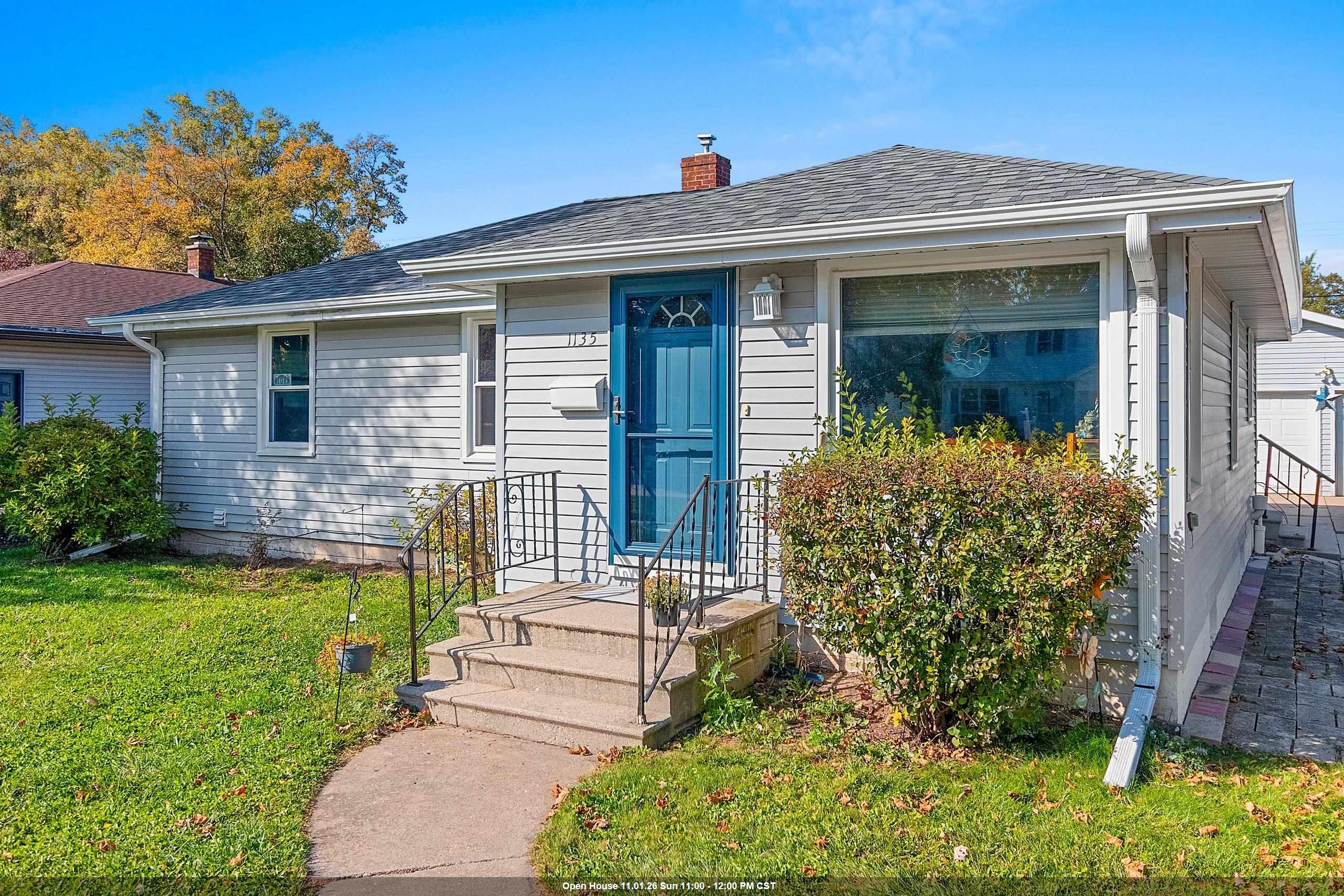 1135 N LOCUST Street property preview photograph