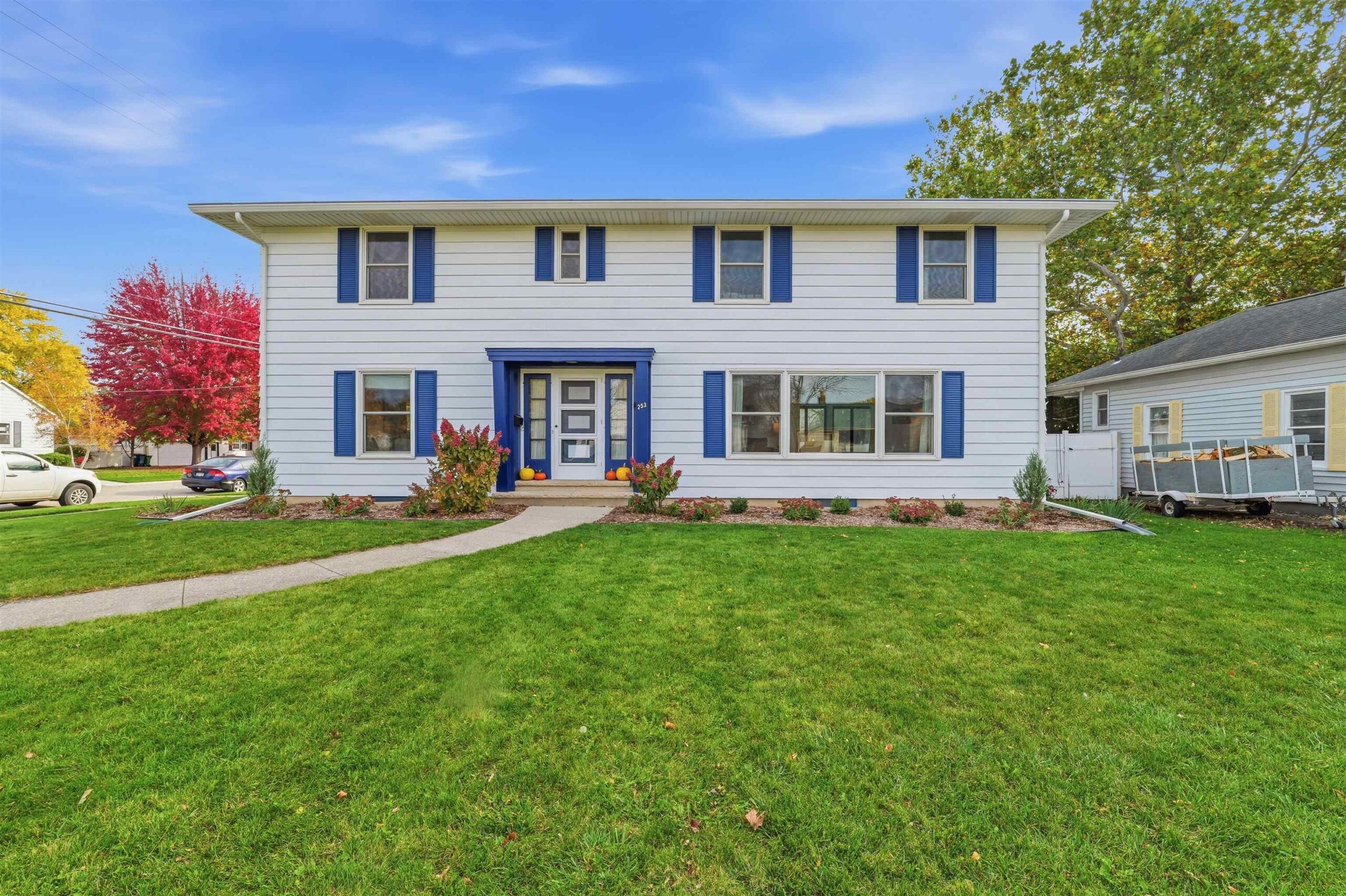 253 ROOSEVELT Street property preview photograph