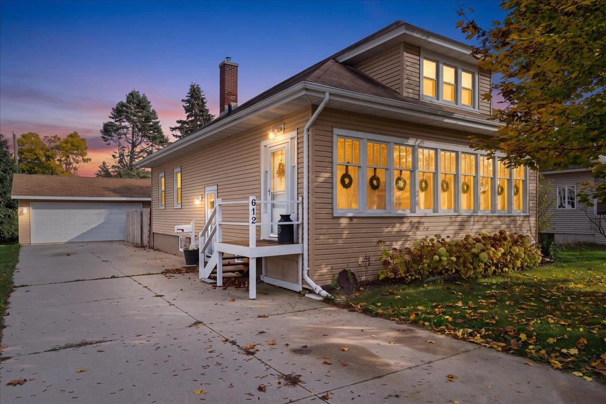 612 FIRST Street property preview photograph
