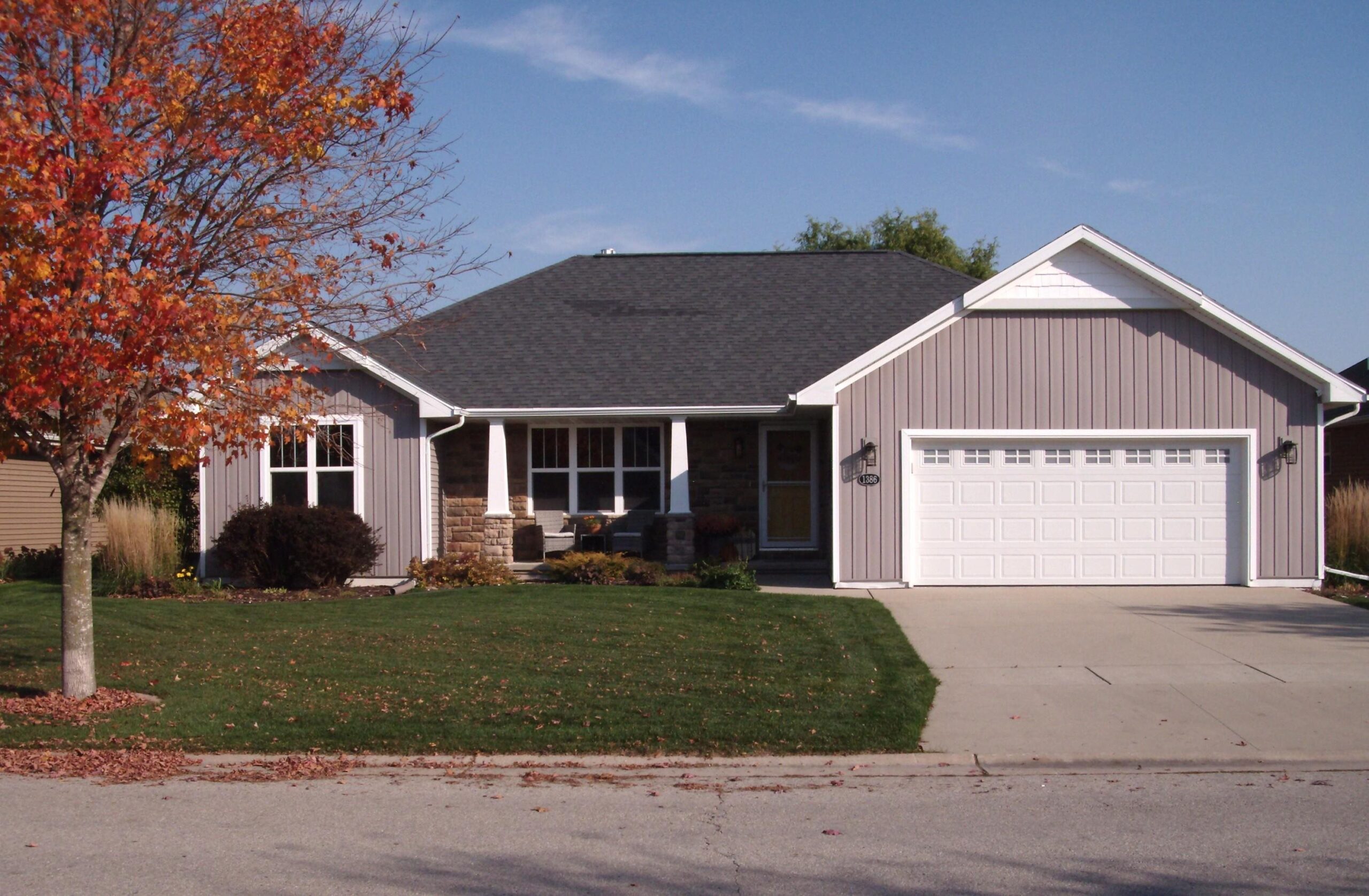 1386 LEAR Lane property preview photograph