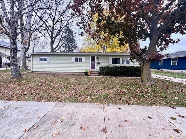 114 N ELM Street property preview photograph