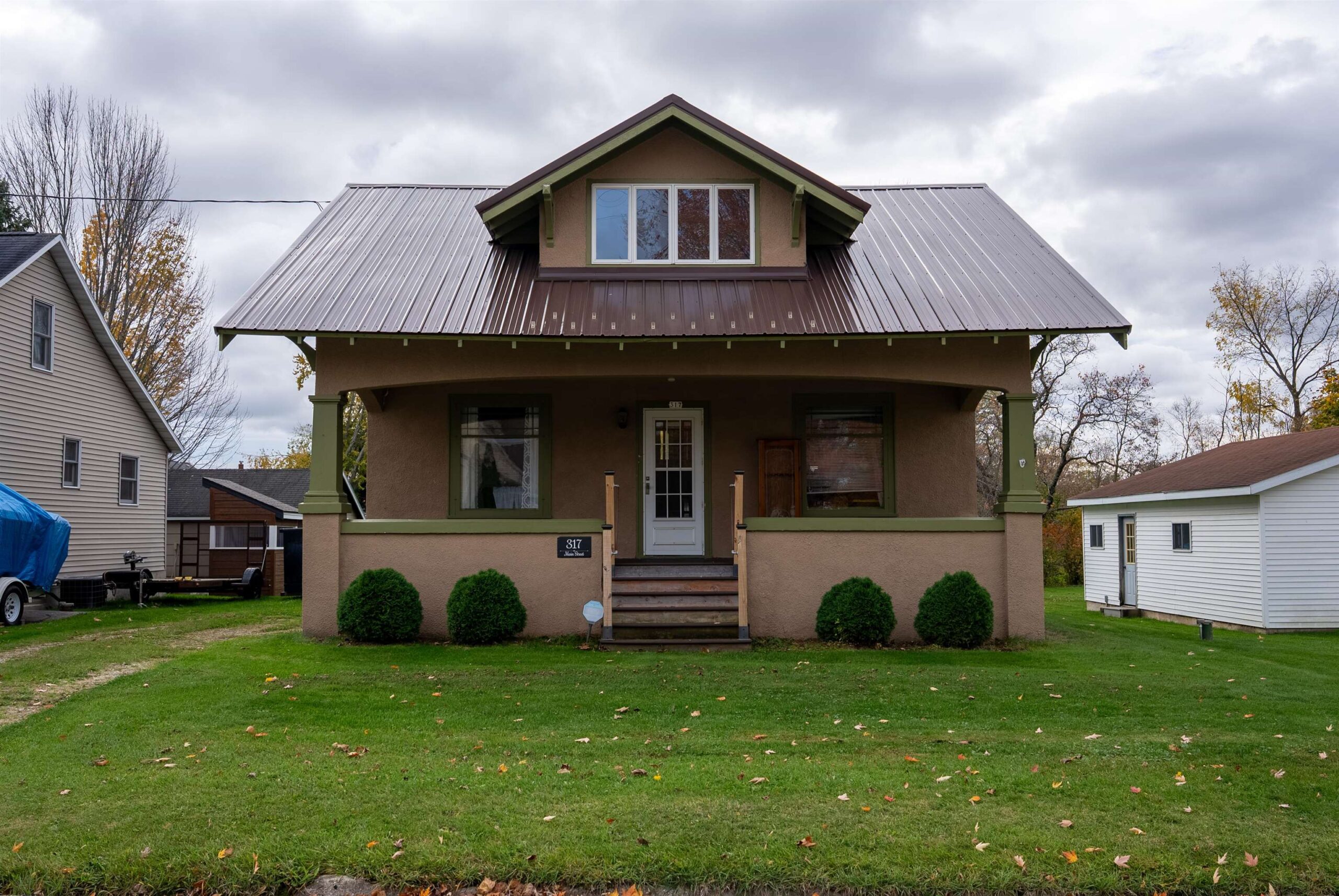 317 W MAIN Street property preview photograph