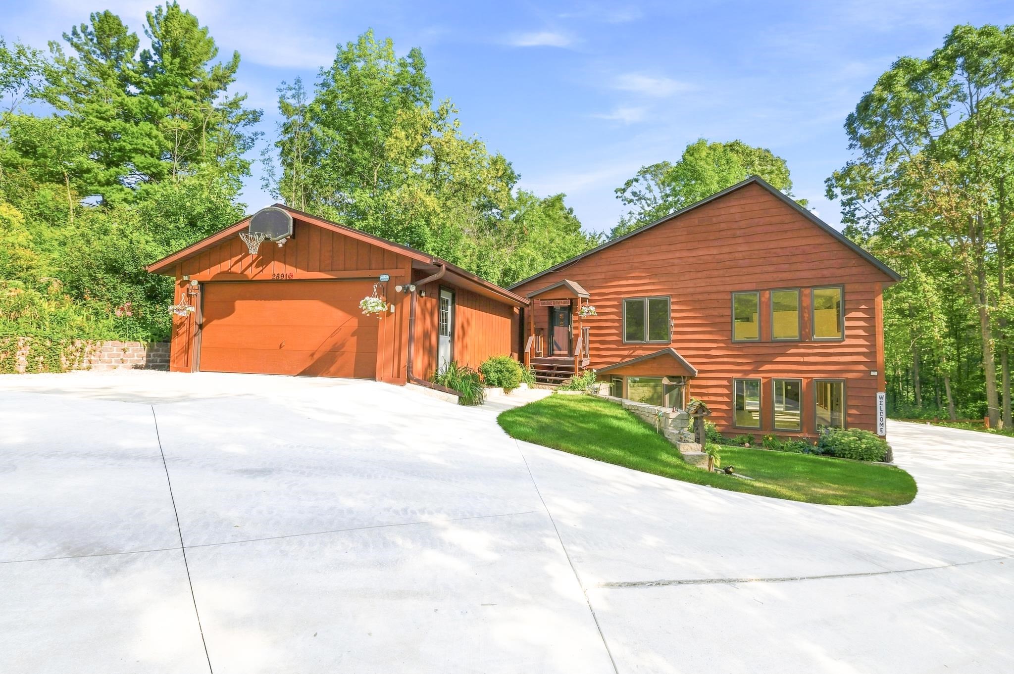 2691 MAYLINE Drive property preview photograph
