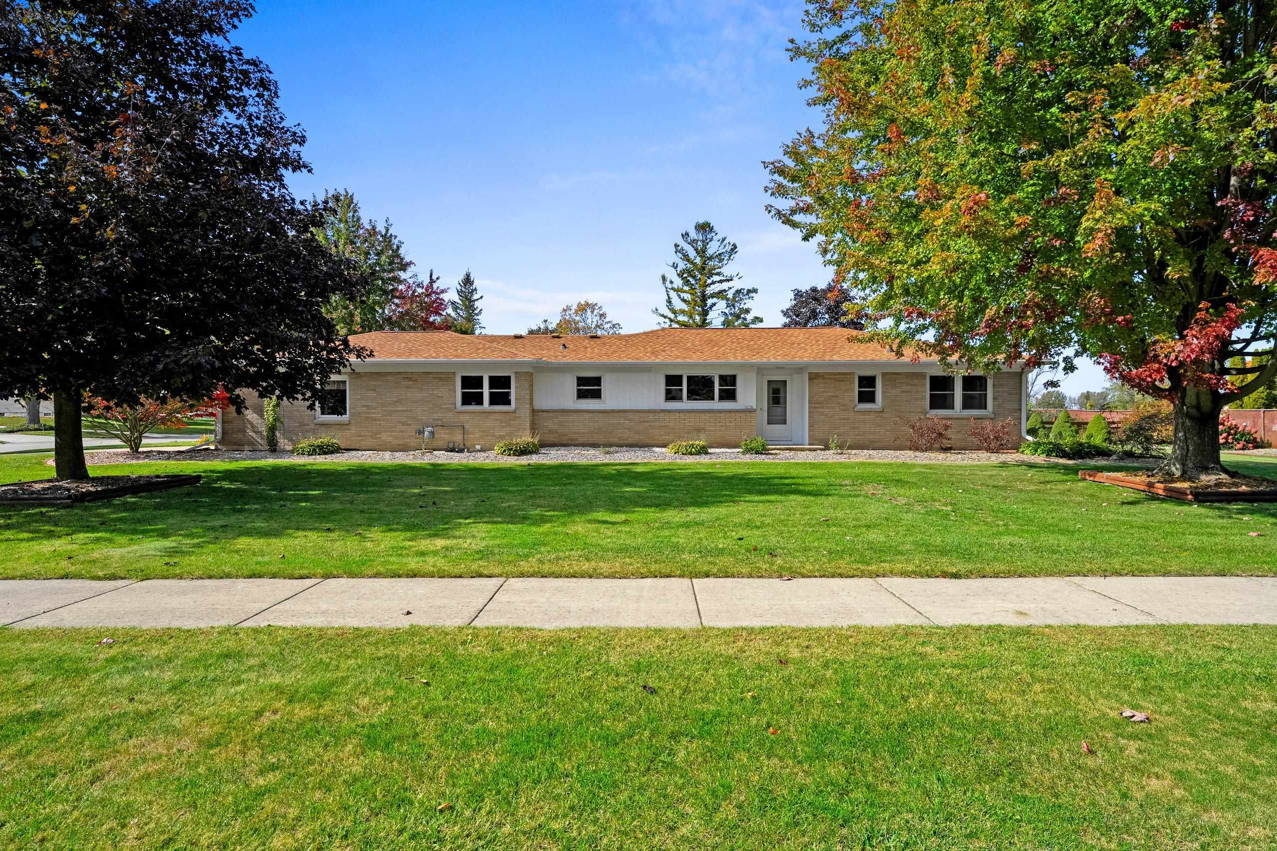 213 MAIN Street property preview photograph