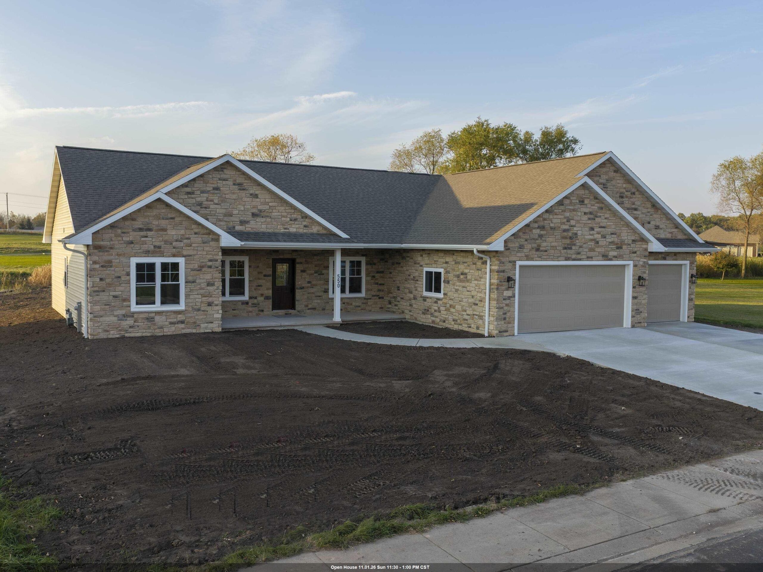 550 ROYAL ST PATS Drive property preview photograph