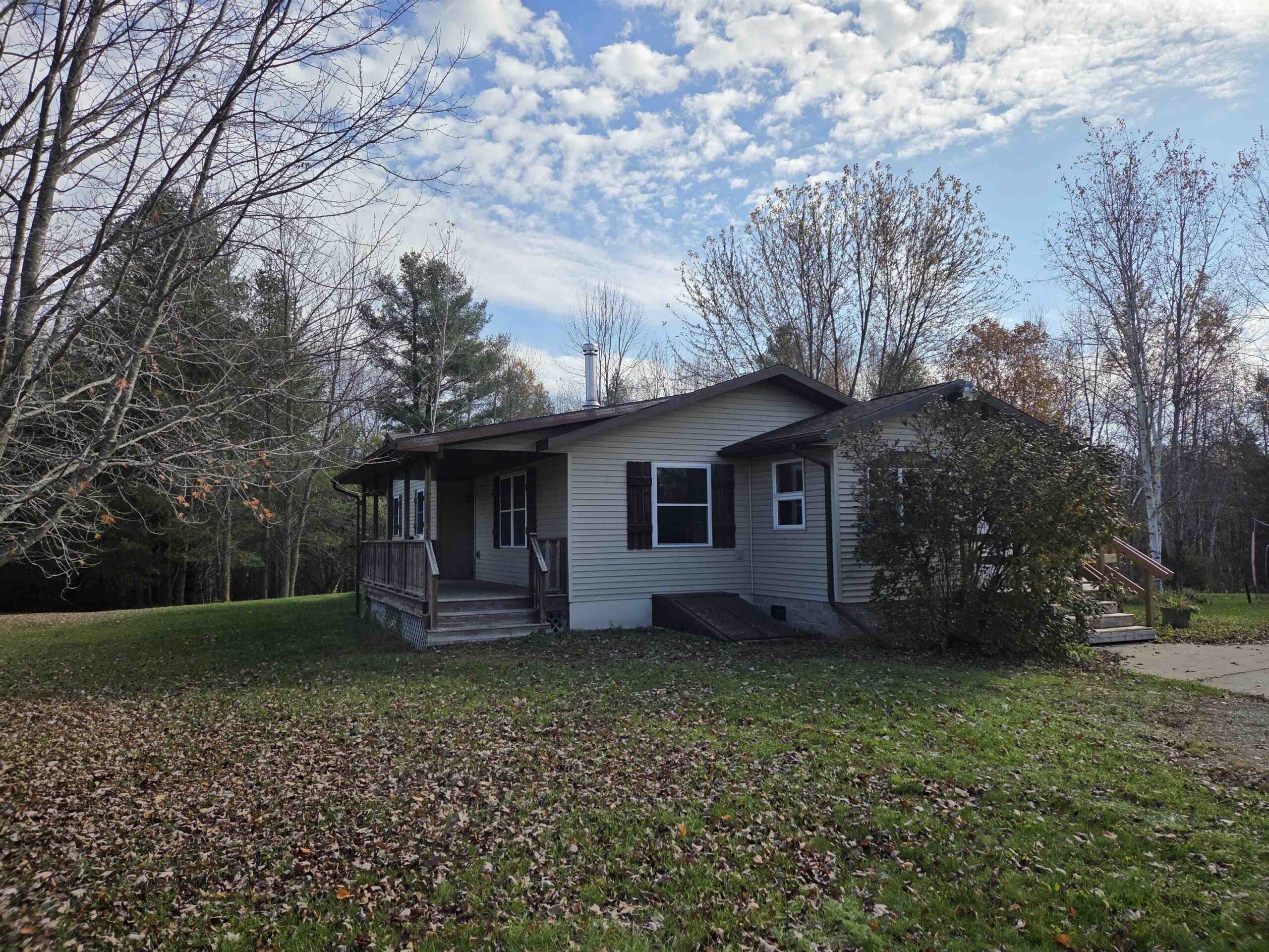 W5801 TOWN HALL Road property preview photograph