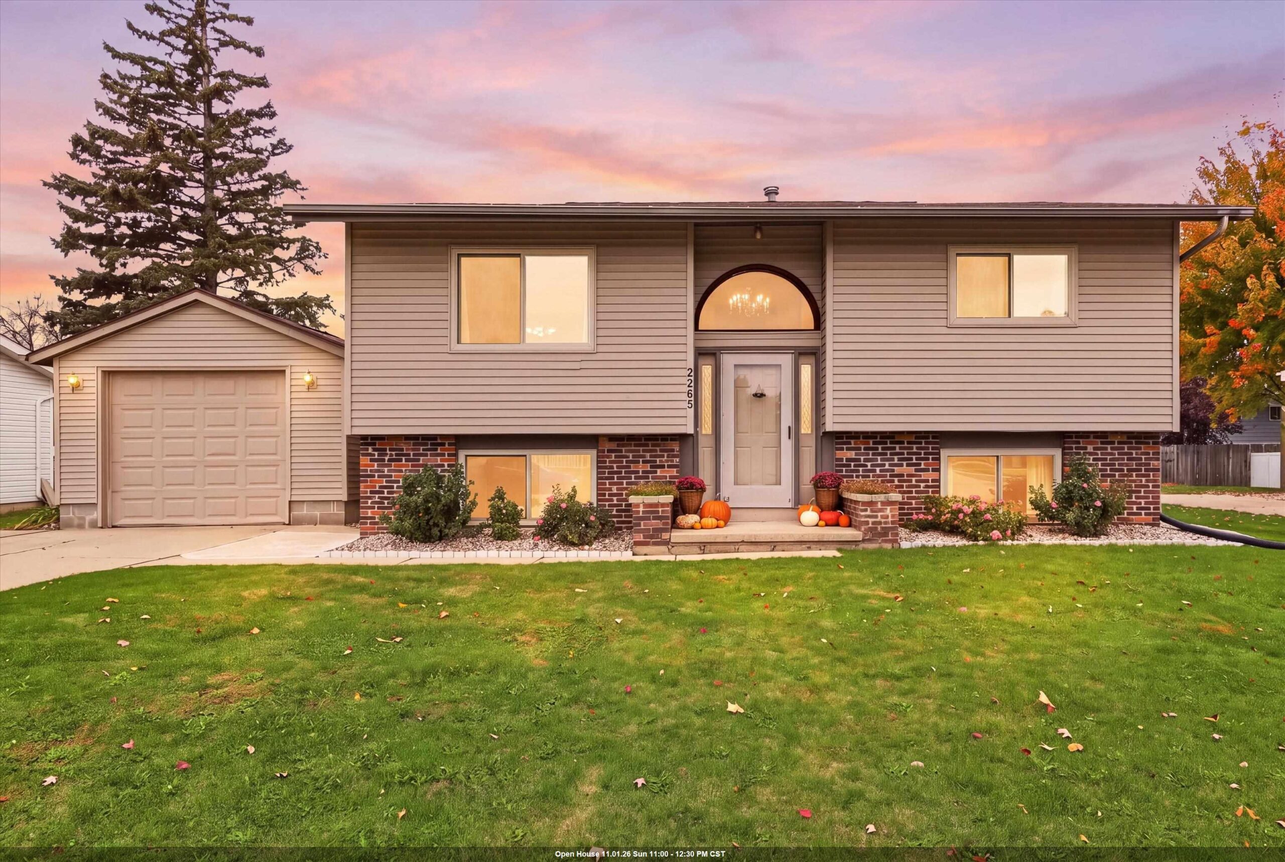 2263 HENRY Street property preview photograph