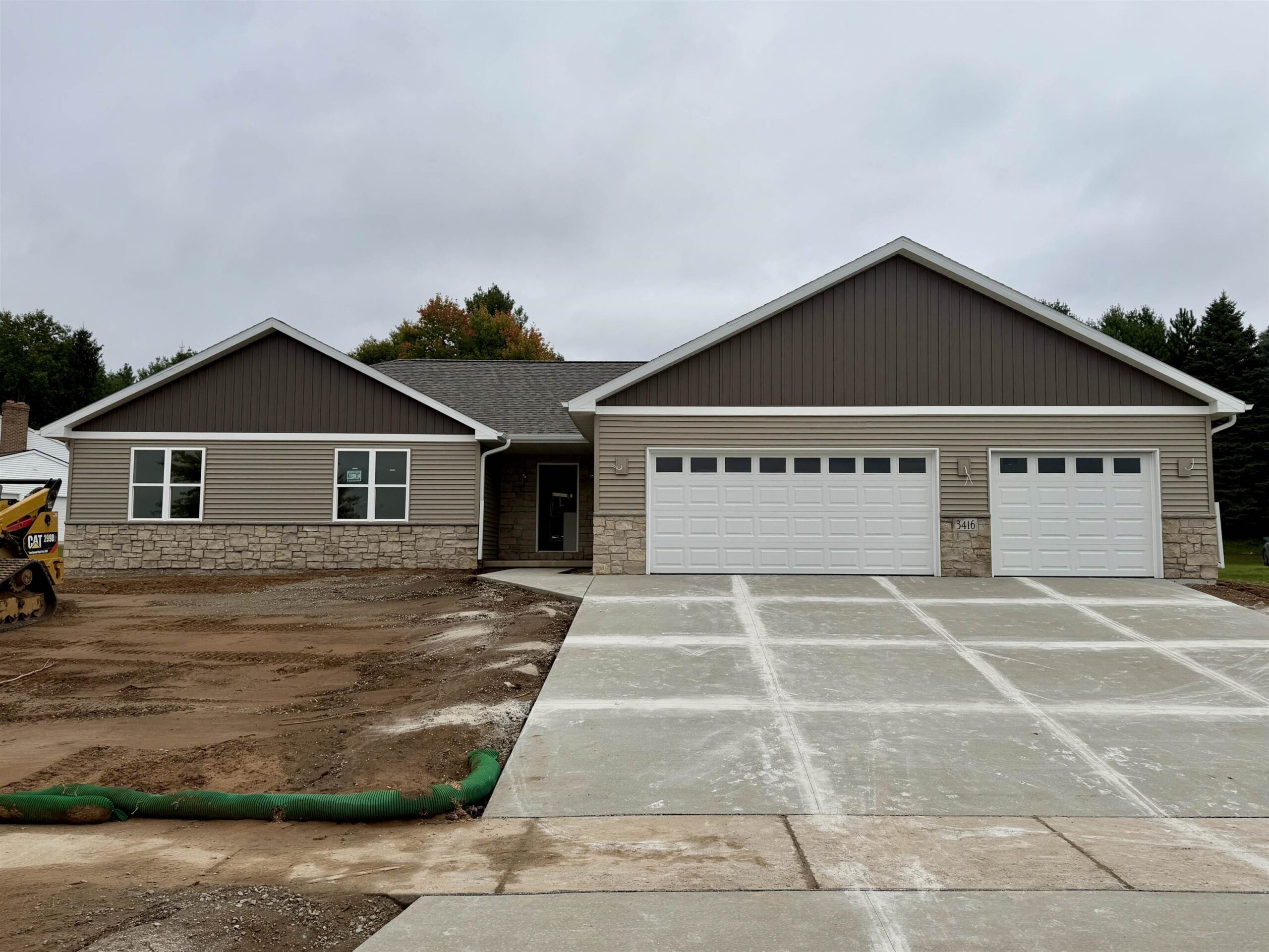 3416 GLENDALE Avenue property preview photograph