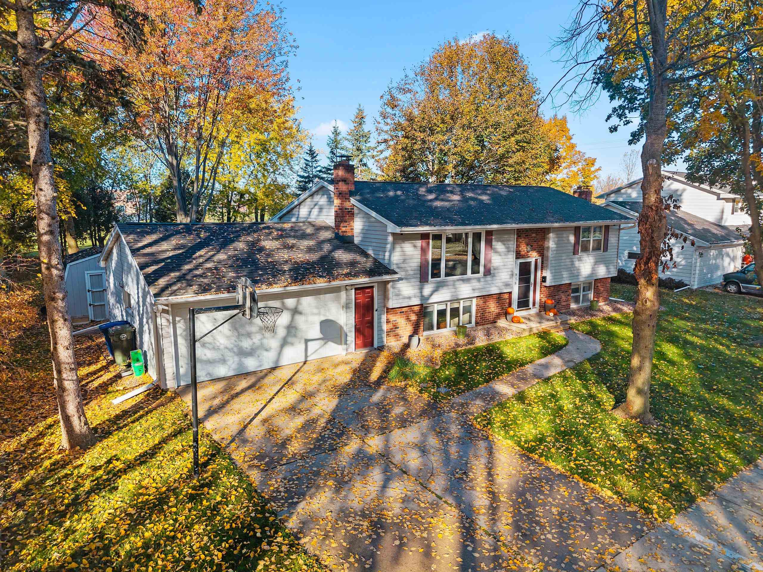 918 ST MARYS Street property preview photograph